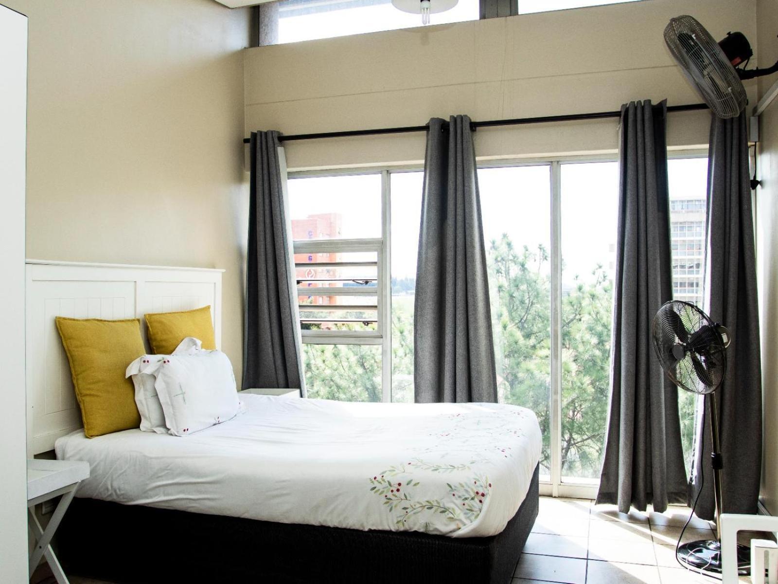 Leas Furnished Apartments - Capital Hill Pretoria Room photo