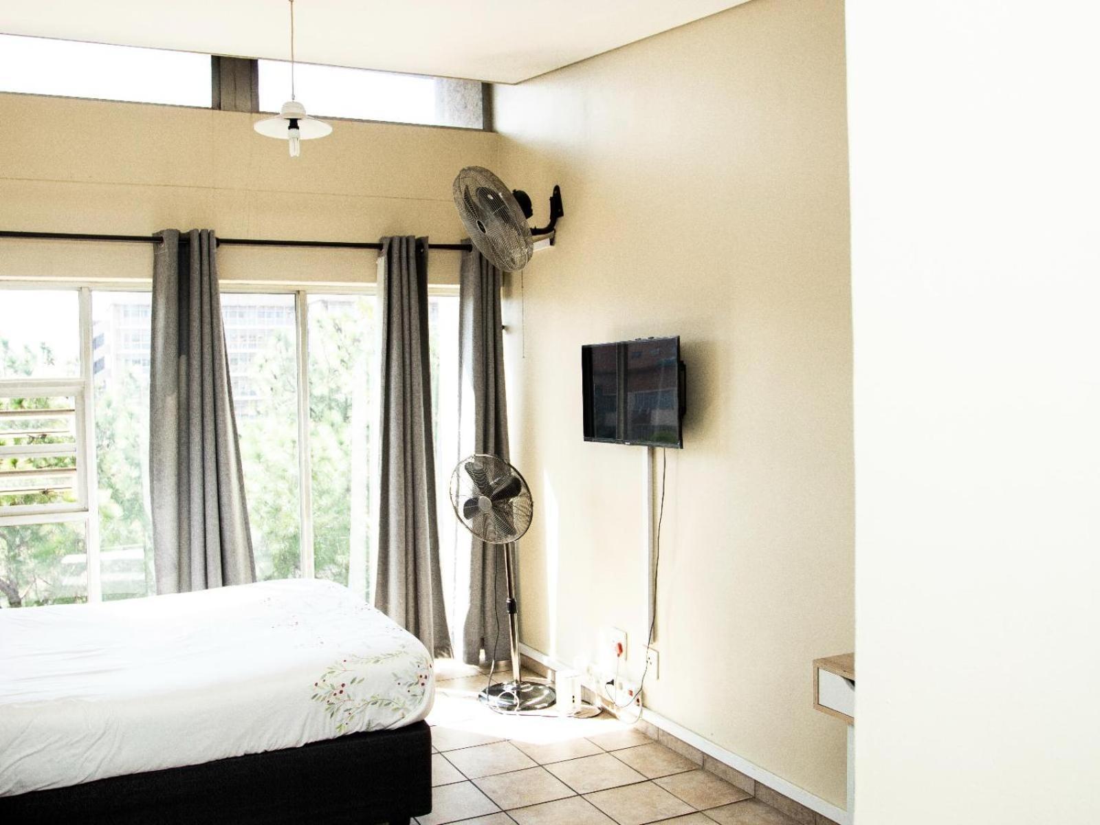 Leas Furnished Apartments - Capital Hill Pretoria Room photo